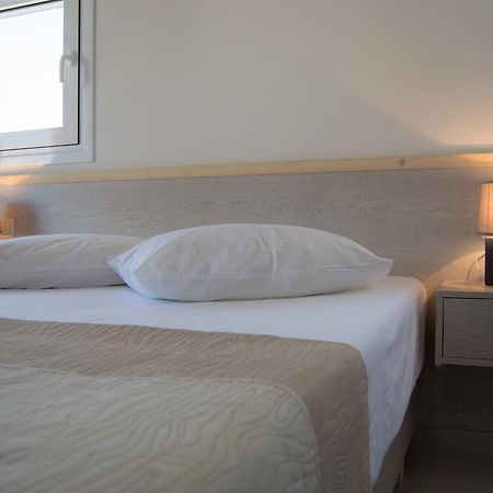 Sirena Superior Aparthotel Agia Pelagia  Buitenkant foto
