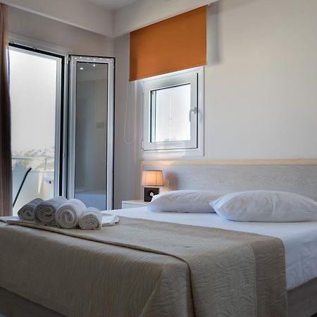 Sirena Superior Aparthotel Agia Pelagia  Buitenkant foto