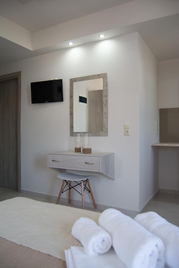Sirena Superior Aparthotel Agia Pelagia  Buitenkant foto